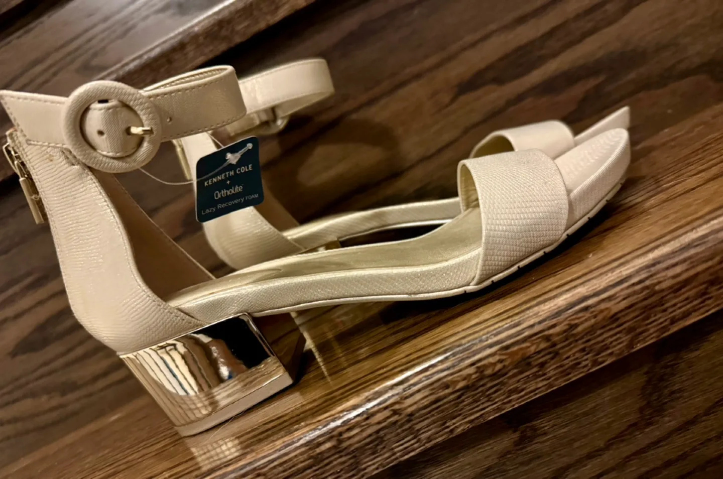 Kenneth Cole woman shoes image indicator(4)