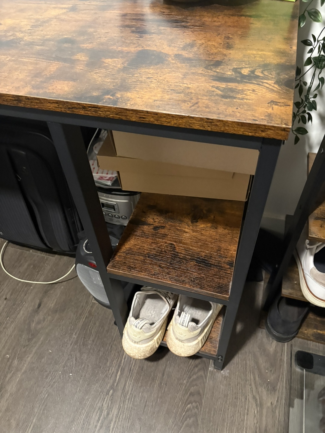 Wooden Corner Desk - photo 3