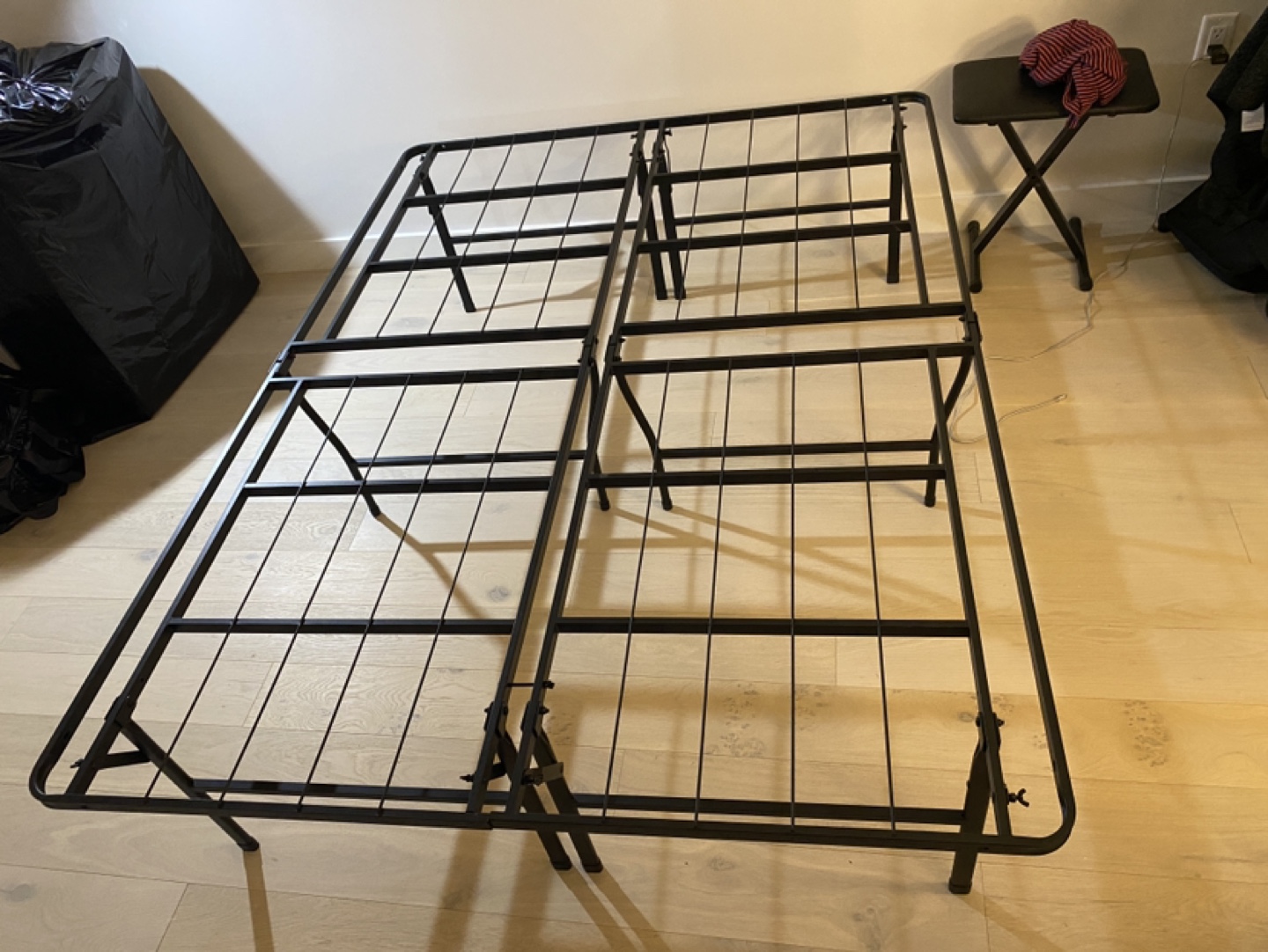 Full Size Metal Bed Frame - photo 2