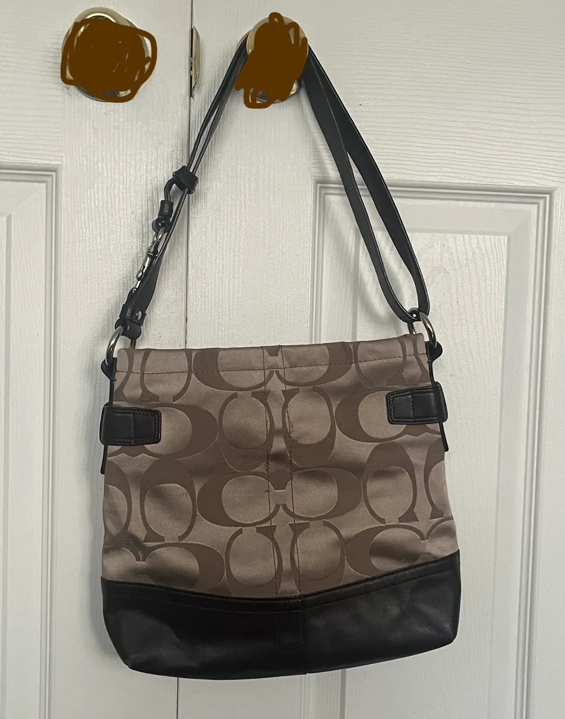 Coach vintage monogram chain shoulder/crossbody bag image indicator(4)