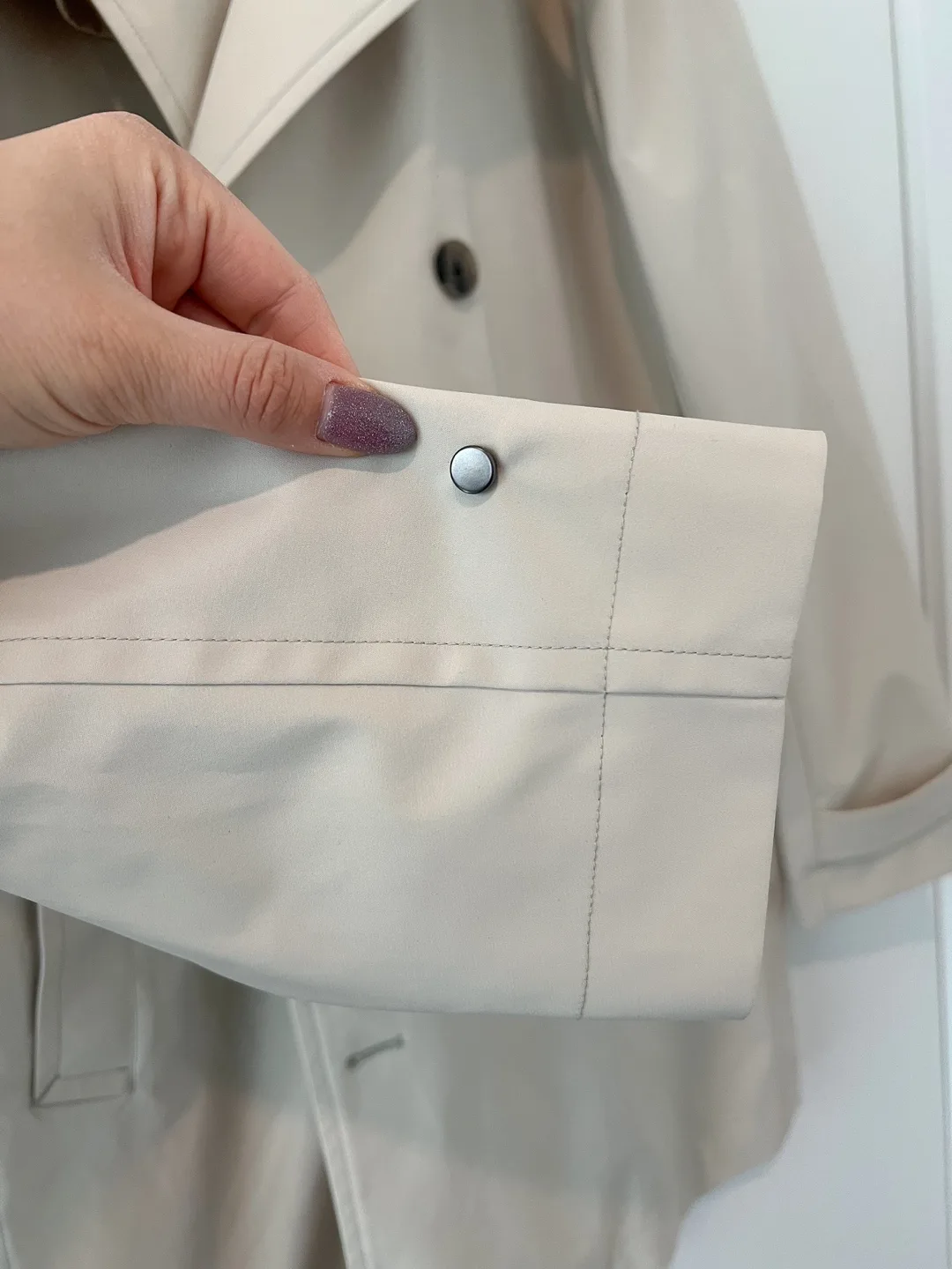 MICHAEL KORS Brand New Beige TRENCH COAT Unisex Size M image indicator(10)