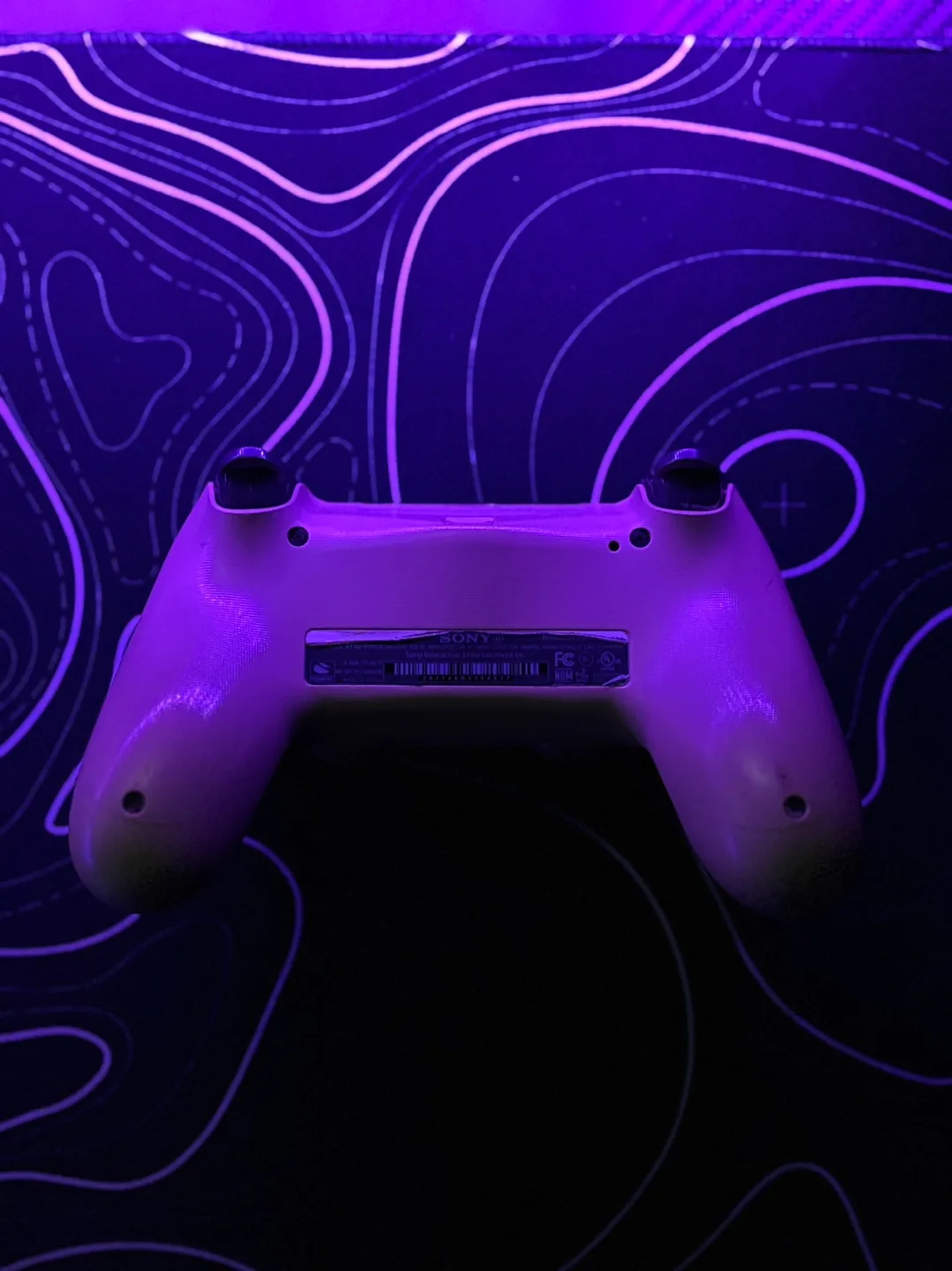 Gold PS4 Controller image indicator(3)
