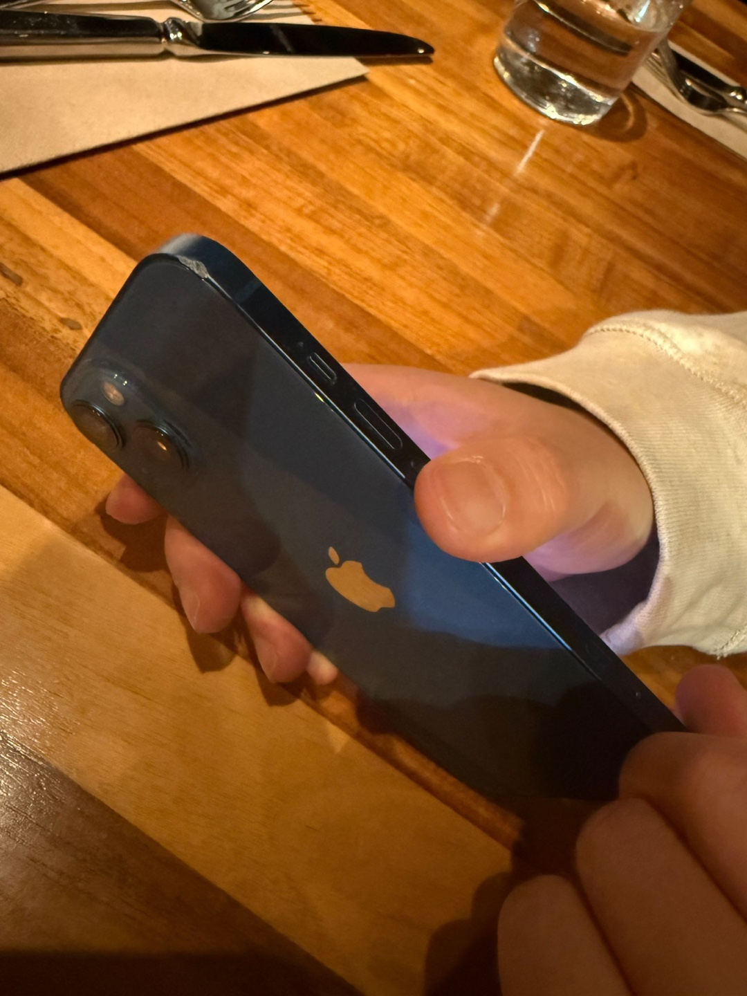 iPhone 13 256gb - photo 3