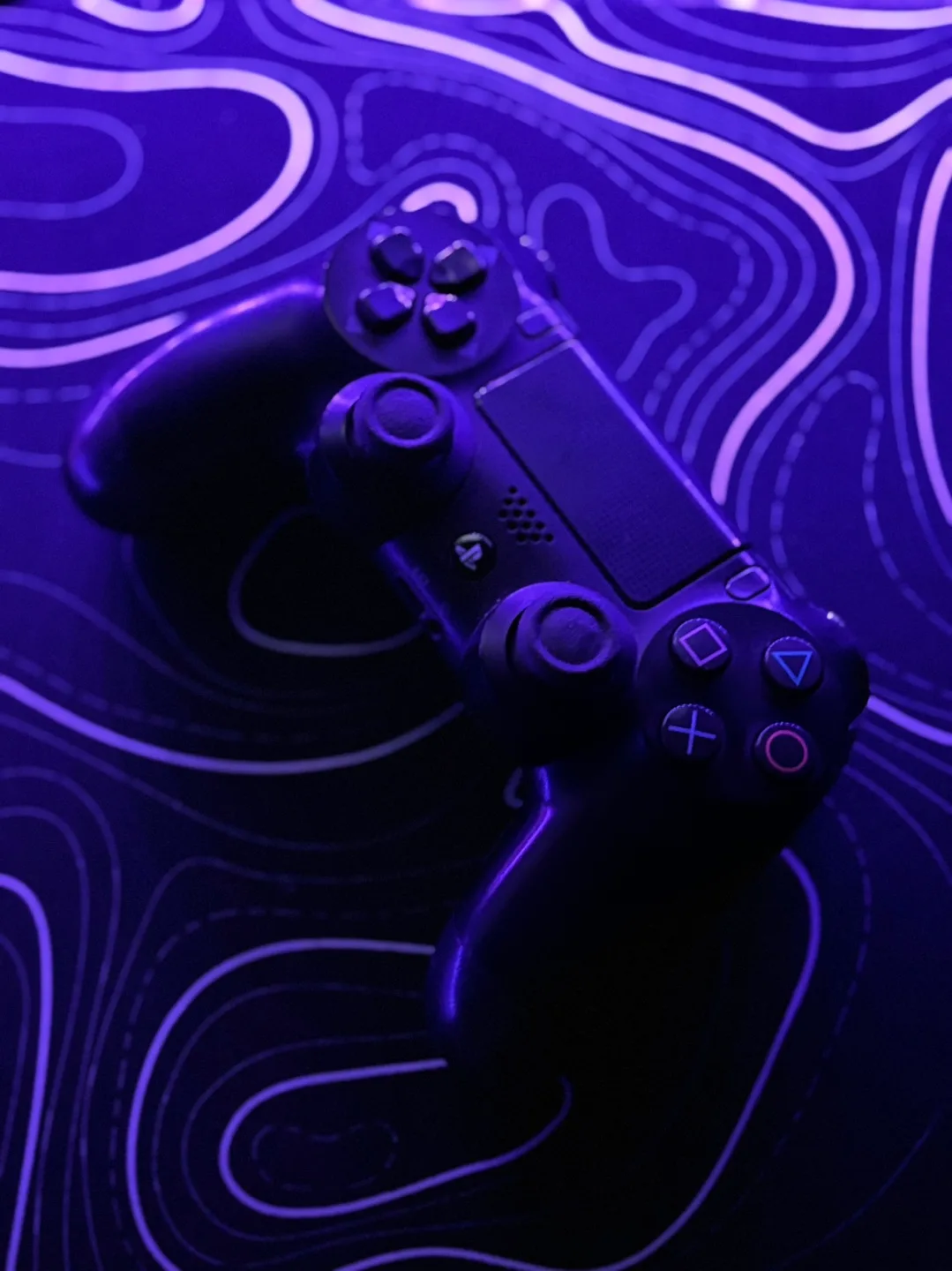 Black PS4 Controller image indicator(2)