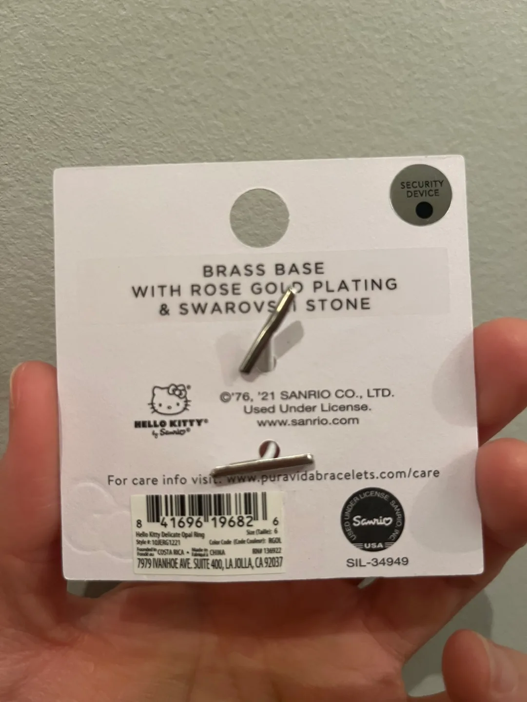 Pura Vida x Hello Kitty size 6 rose gold ring with opal stone image indicator(7)