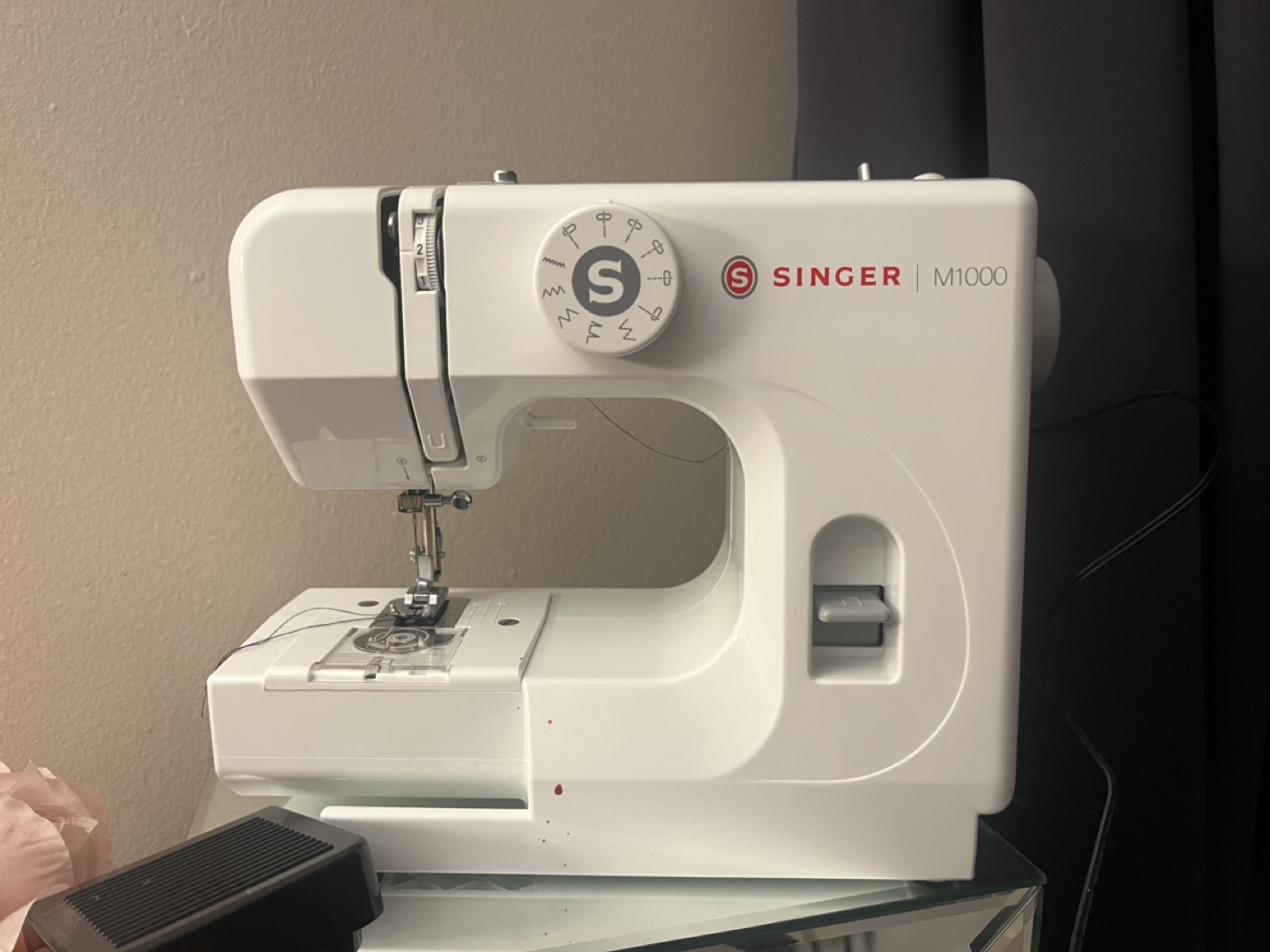 Singer M1000 Sewing Machine