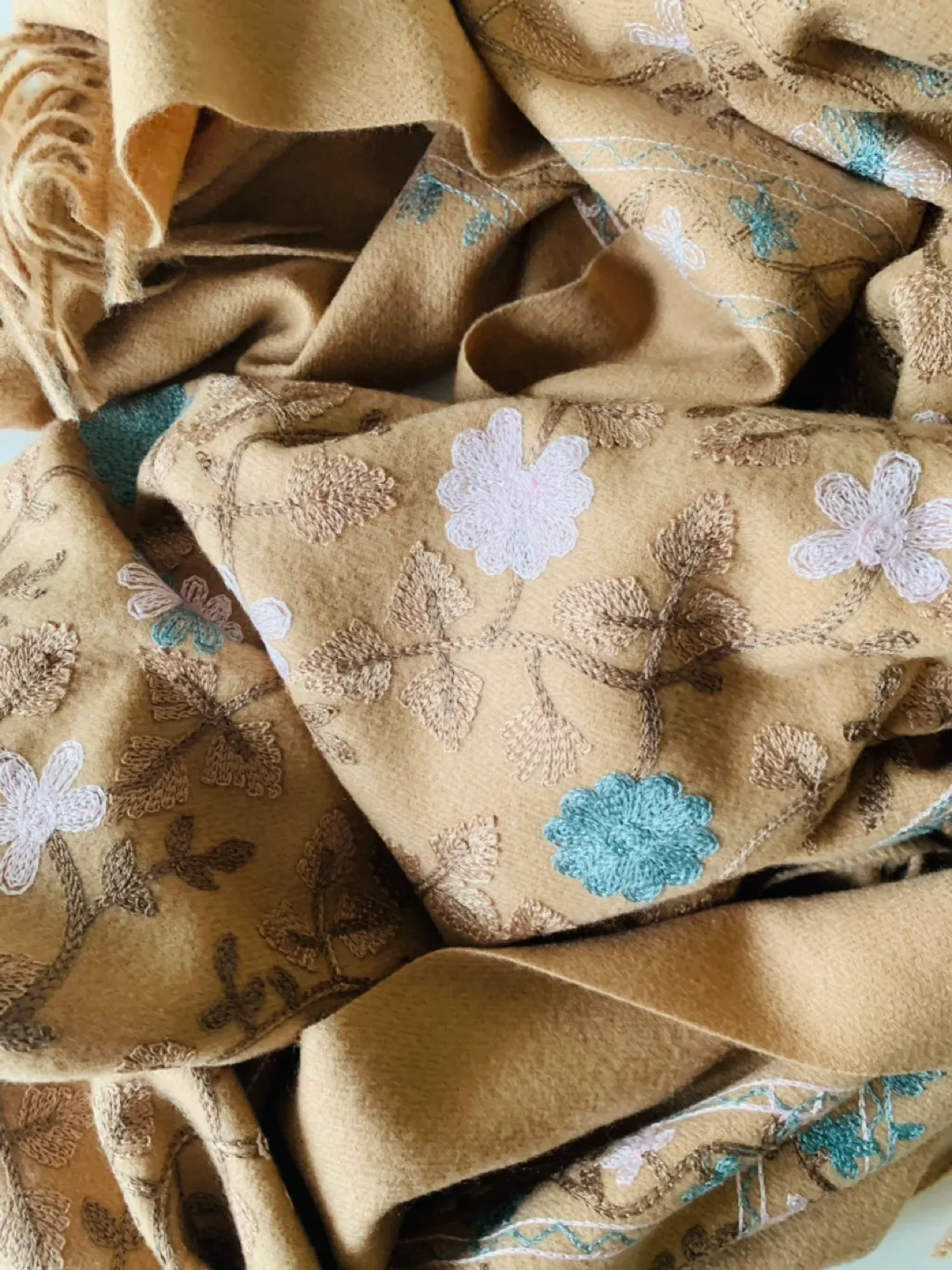 Designer Scarfs image indicator(3)