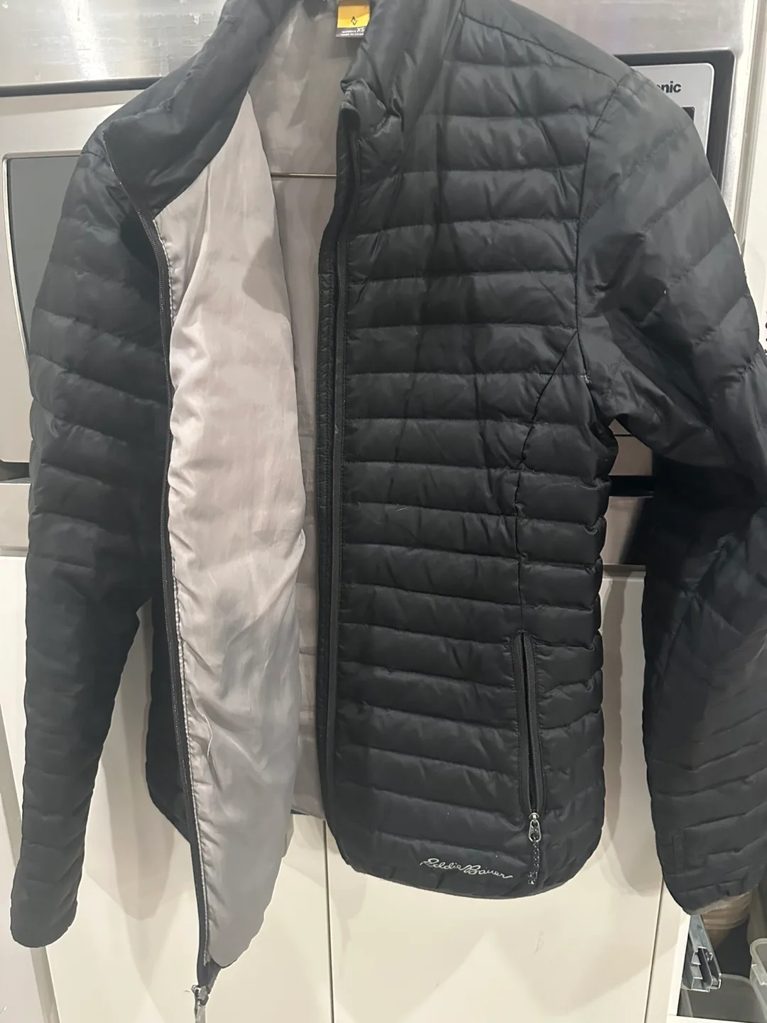 Eddie Bauer Travex Black Puffer Jacket image indicator(4)