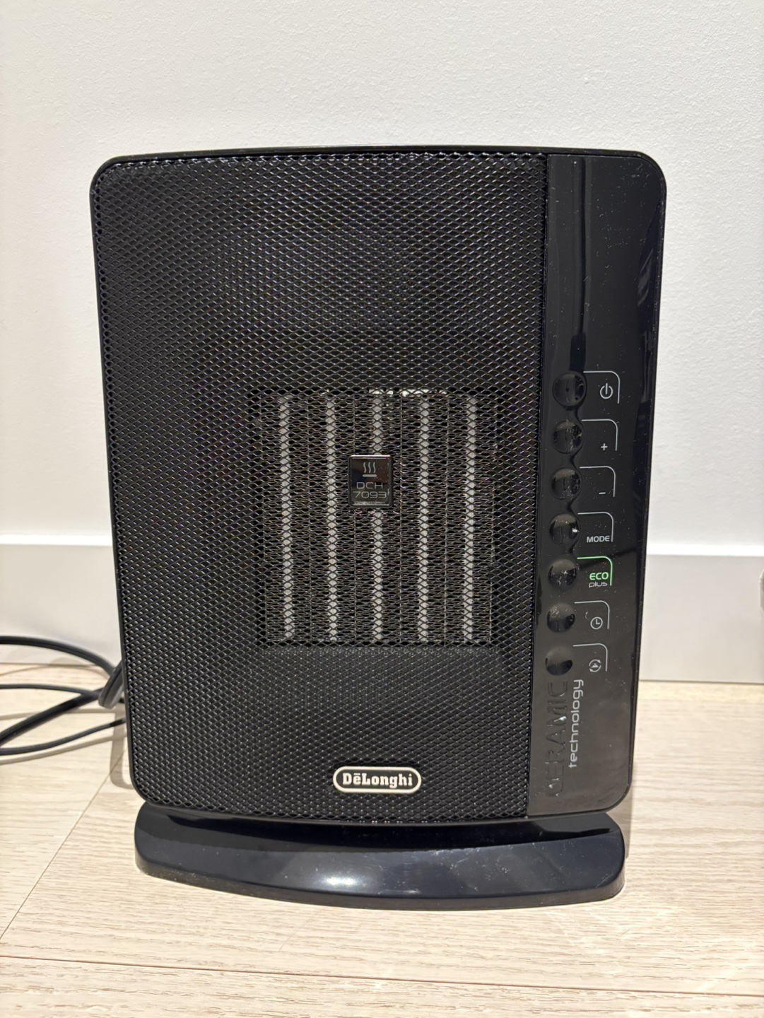 DeLonghi Ceramic Heater - photo 3