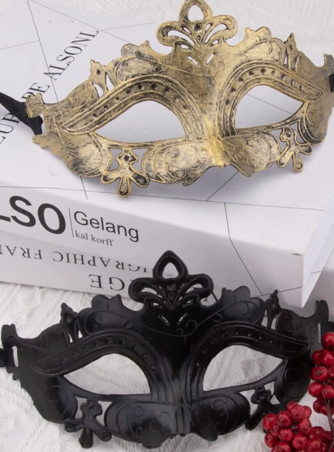 Masquerade party masks image indicator(3)