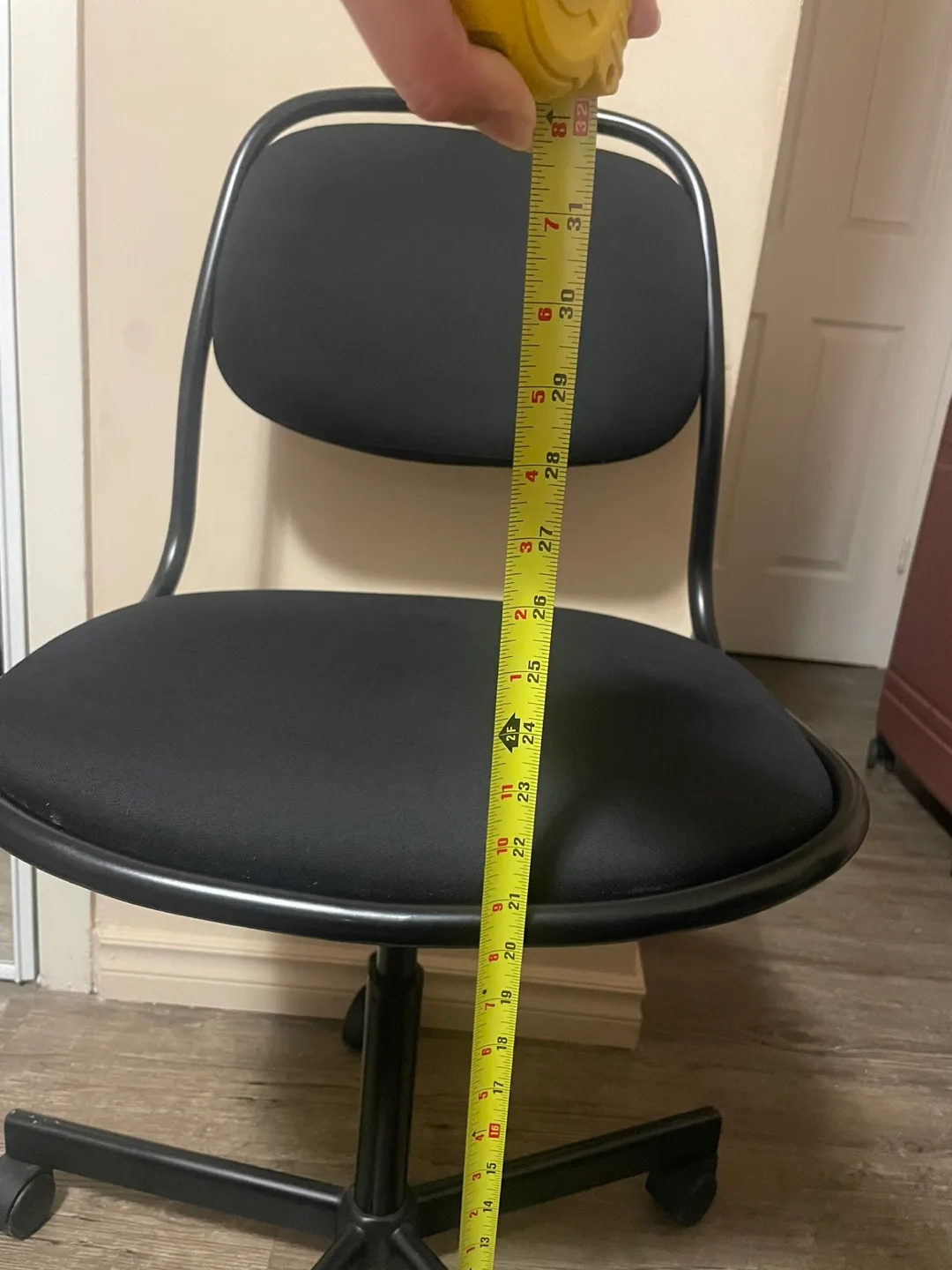 Black Swivel Office Chair image indicator(2)