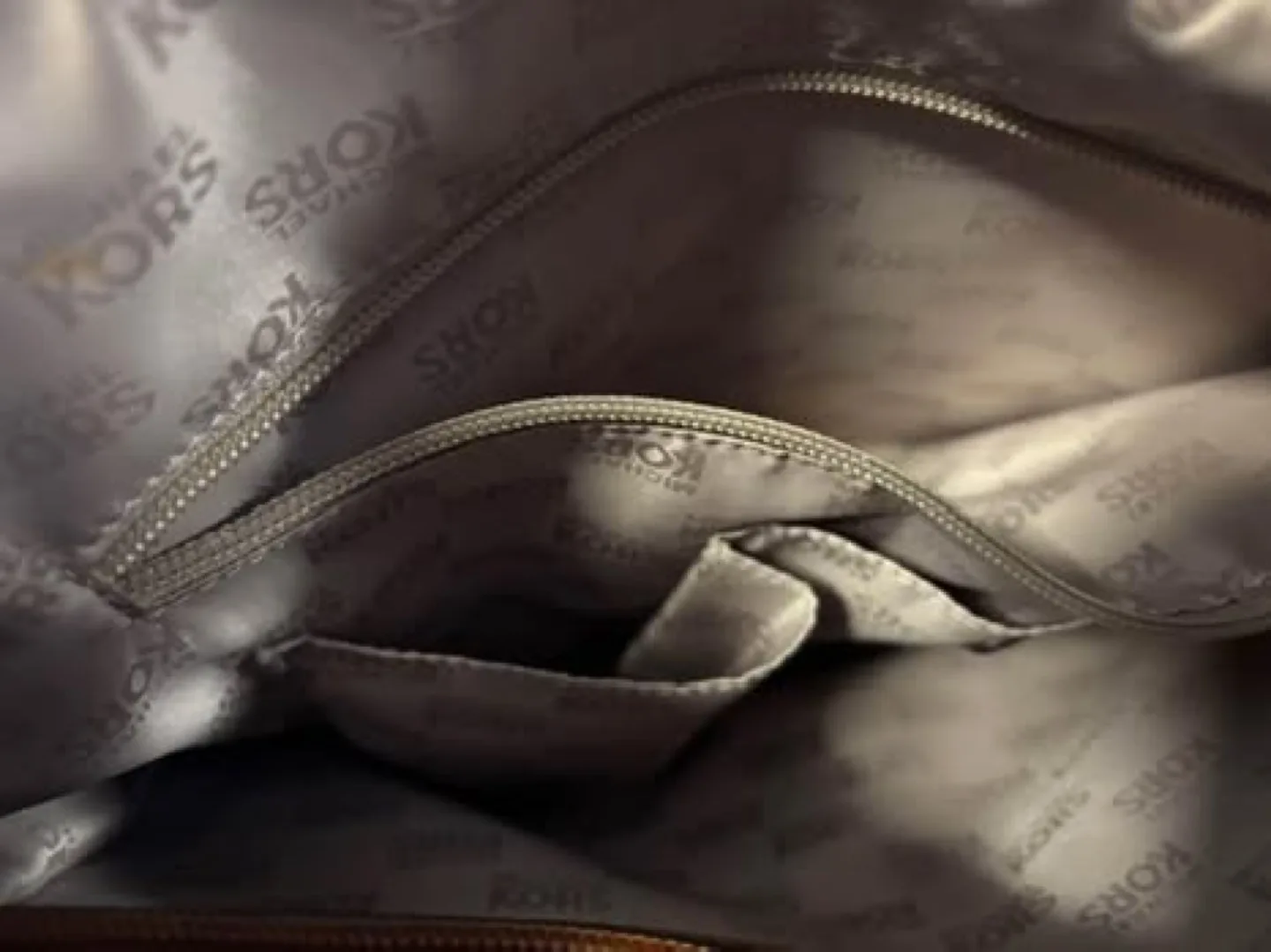 Michael Kors Anita Large Convertible Shoulder Bag image indicator(9)