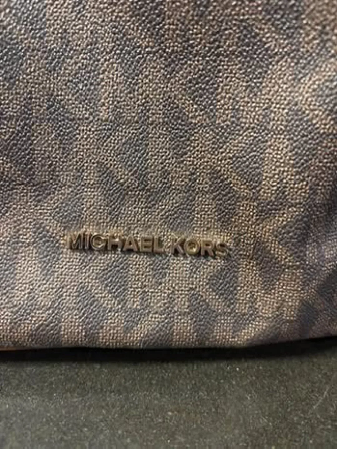 Michael Kors Anita Large Convertible Shoulder Bag image indicator(4)