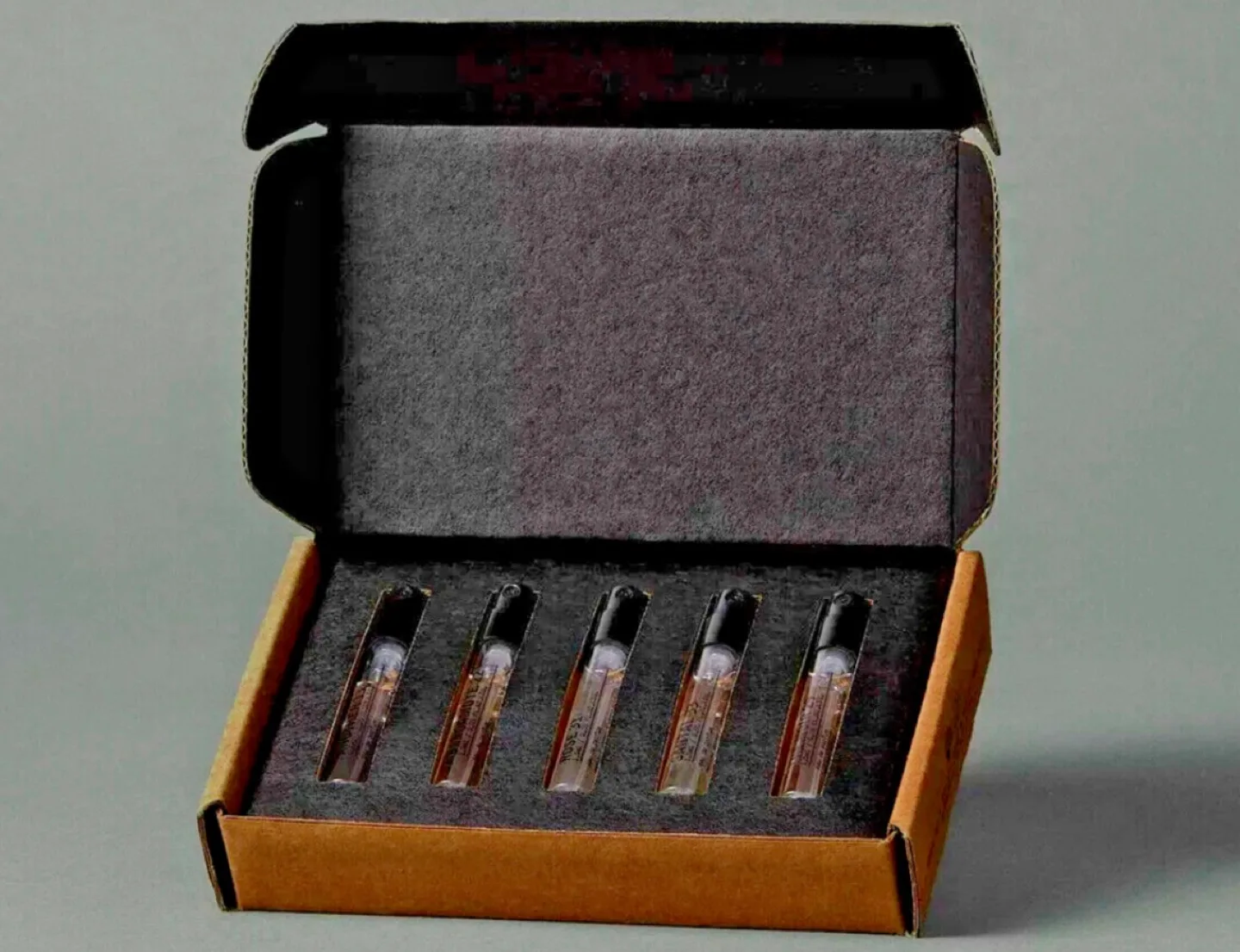 Le Labo Discovery Set image indicator(2)