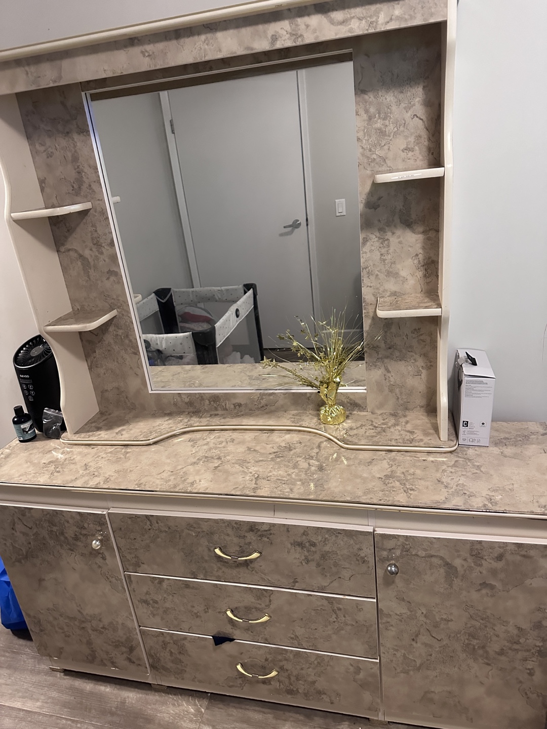 Vanity Set with Mirror - photo 2