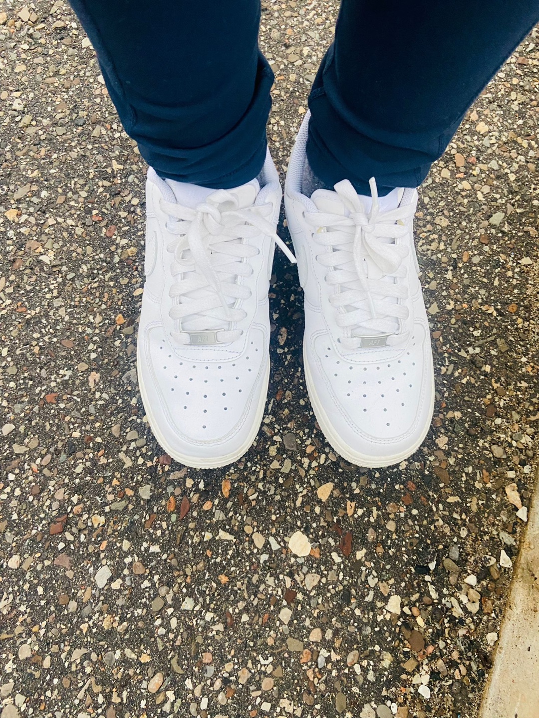 Nike Women's Air Force 1 '07 Shoes