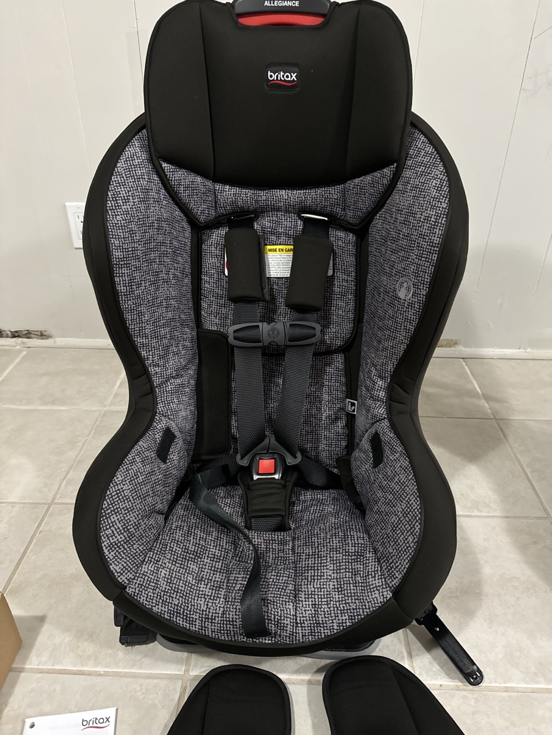 Britax Allegiance Convertible Car Seat, Static