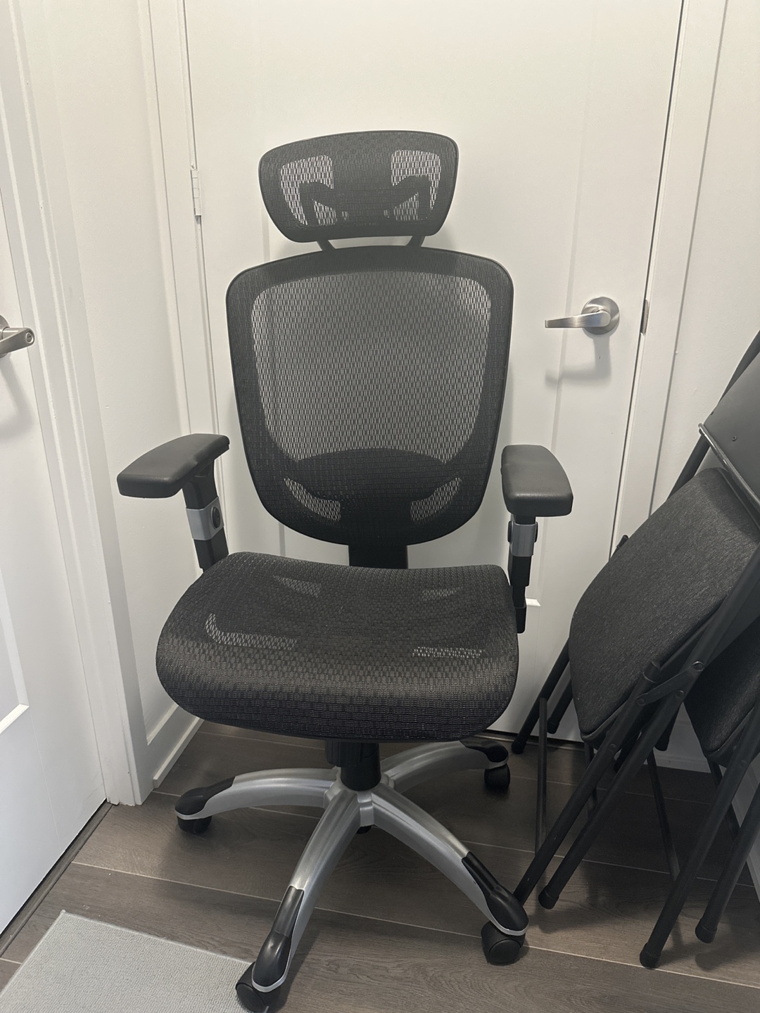 Black Mesh Office Chair with Headrest