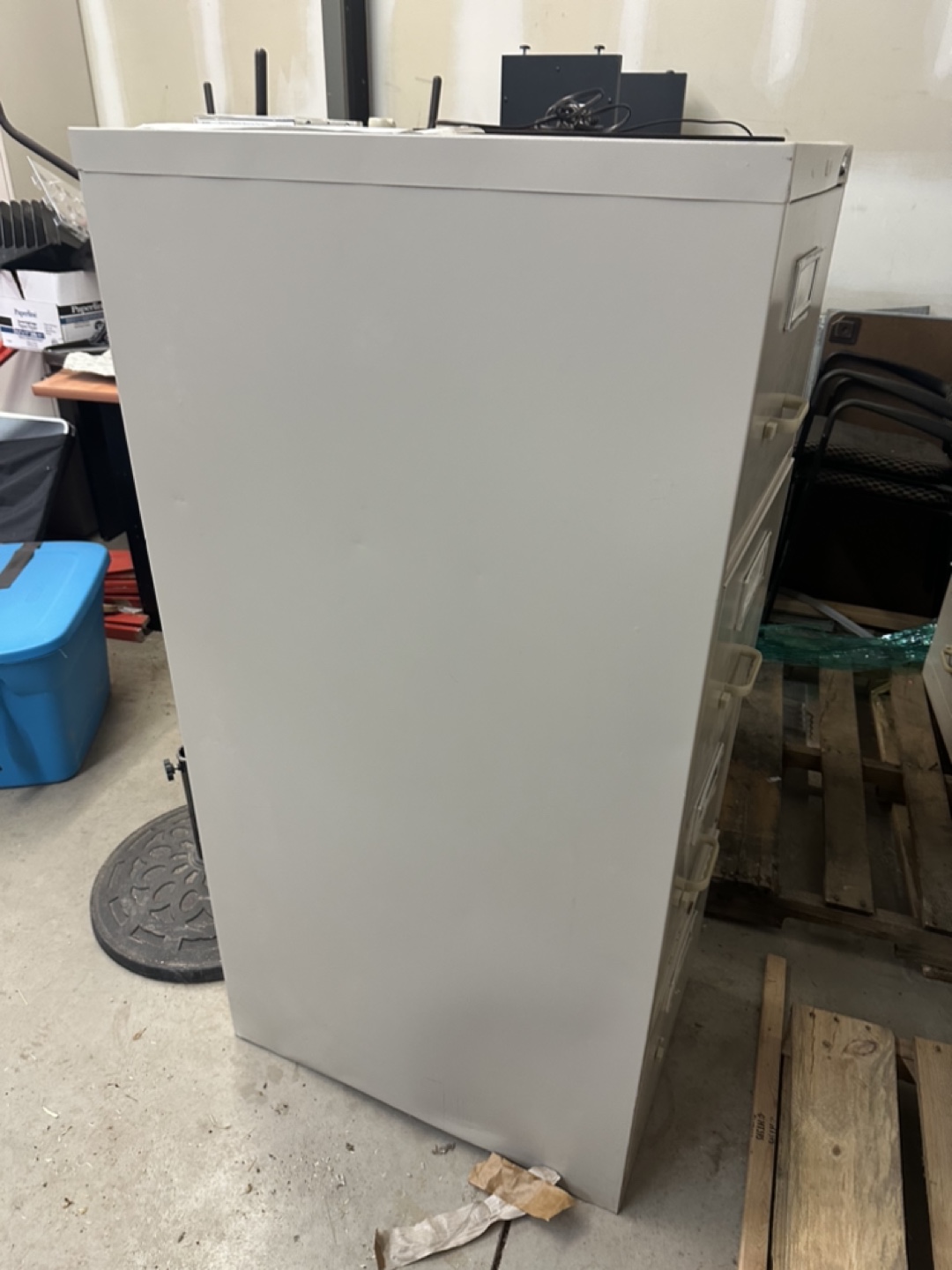 4 Drawer Lateral File Cabinet - photo 3