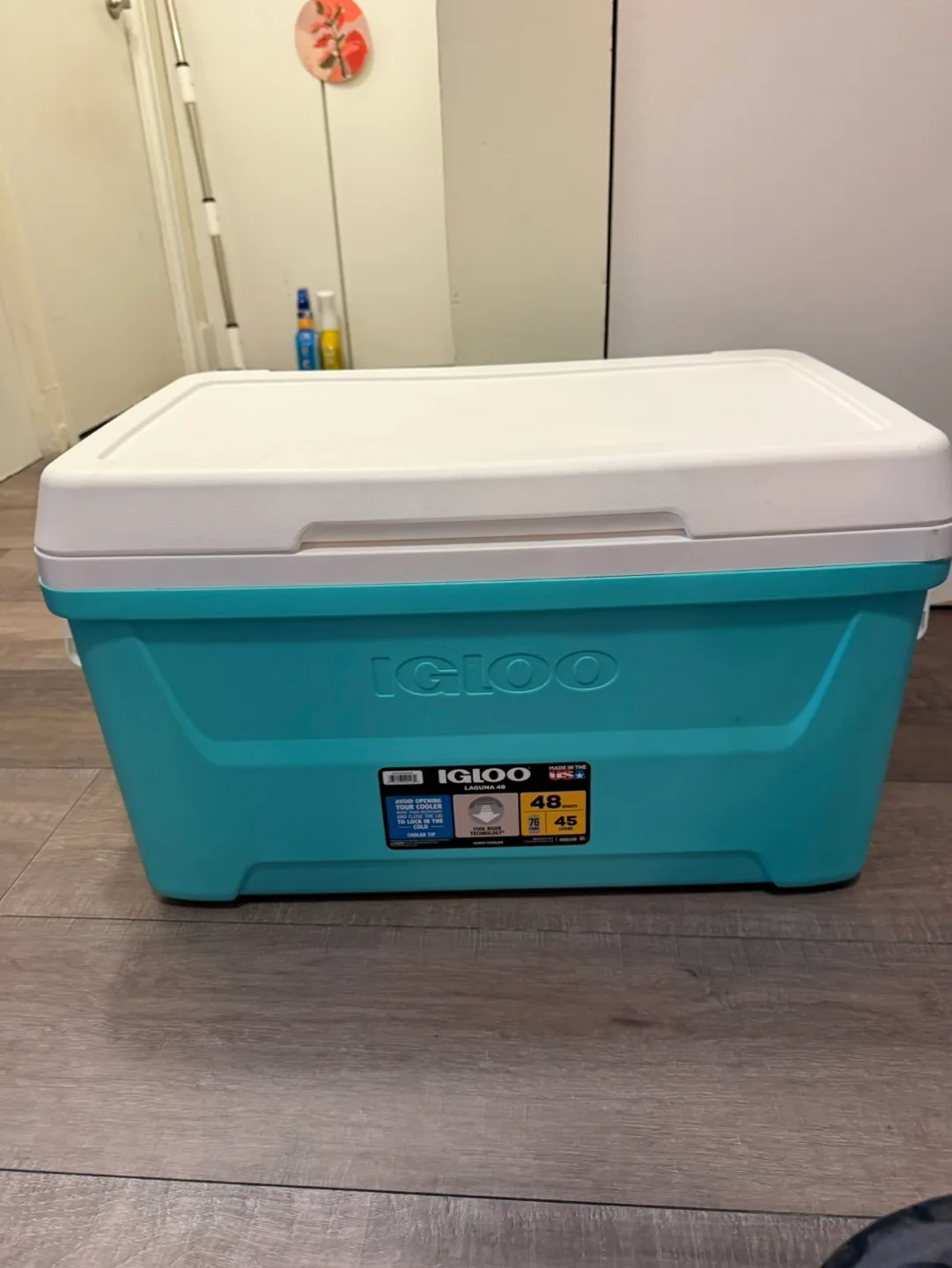 Igloo Cooler 48qts. thumbnail