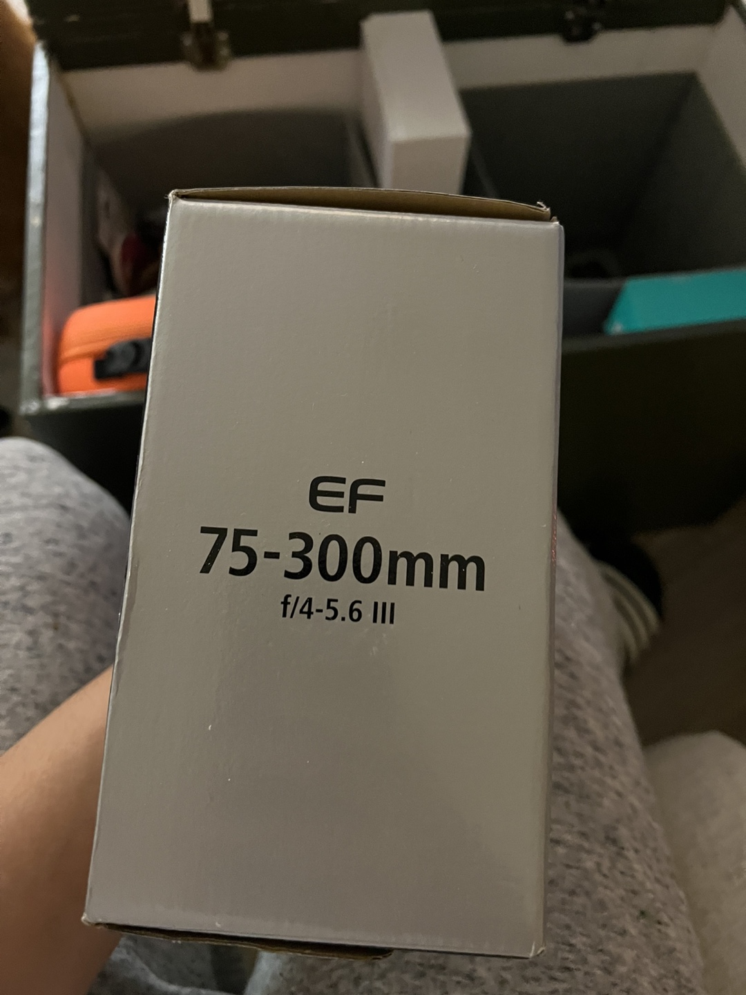 Canon EF 75-300mm f/4-5.6 III Lens - photo 2