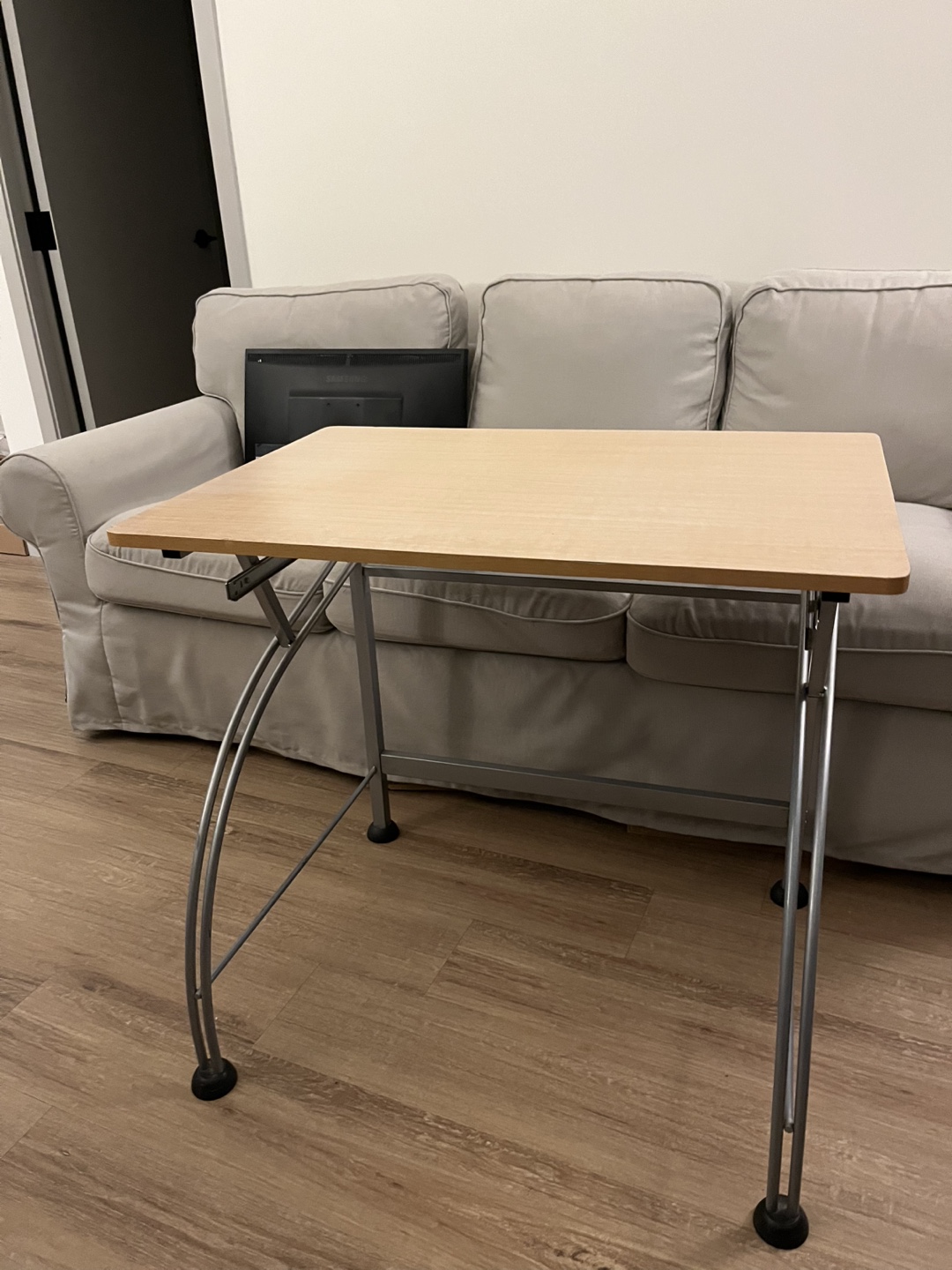 FREE: Work desk with wood tabletop and metal legs - photo 3