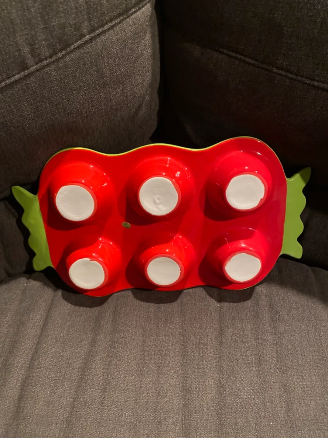 Green and Red Polka Dot Cupcake Pan image indicator(2)