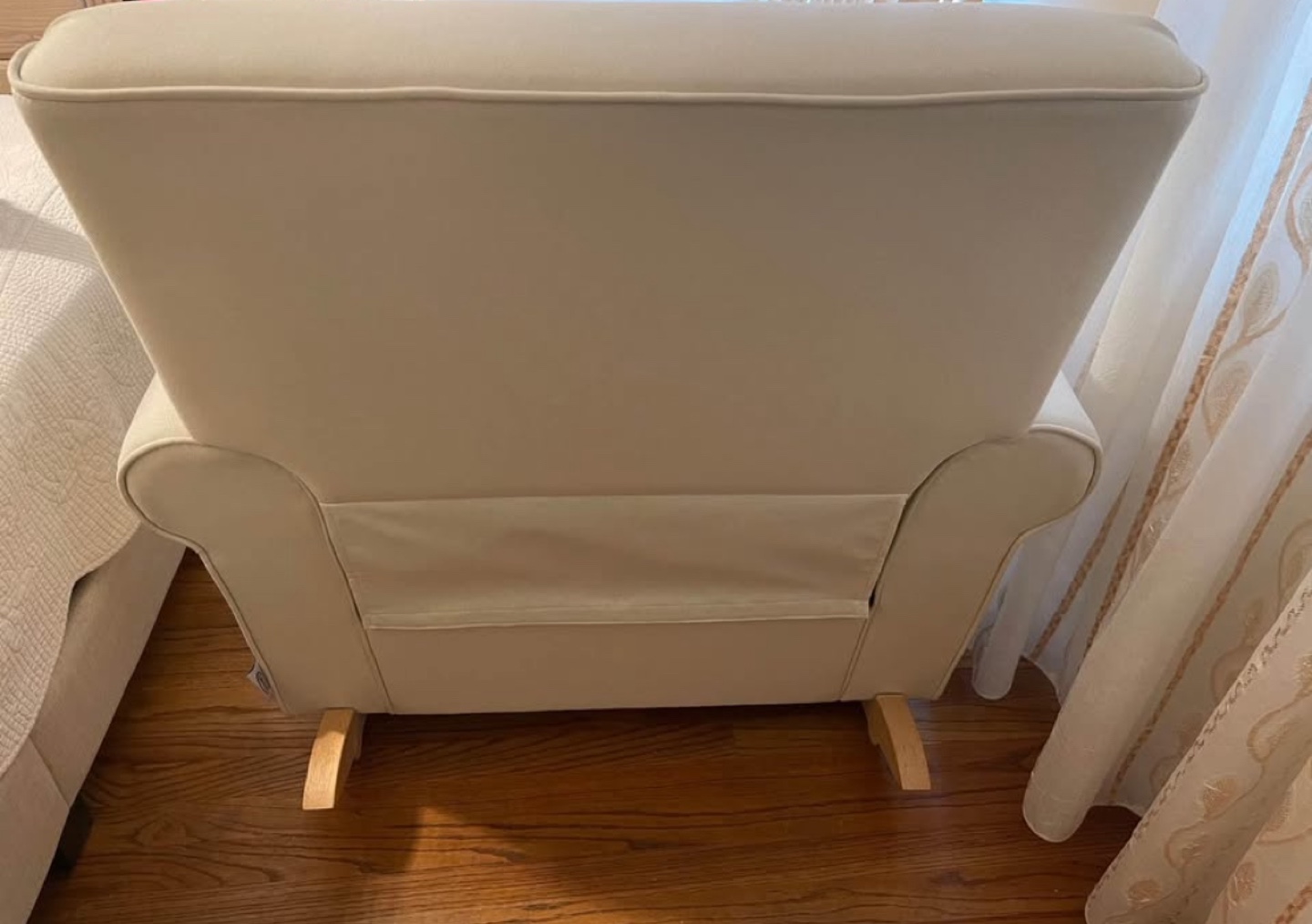 Graco Rocking Chair - photo 2