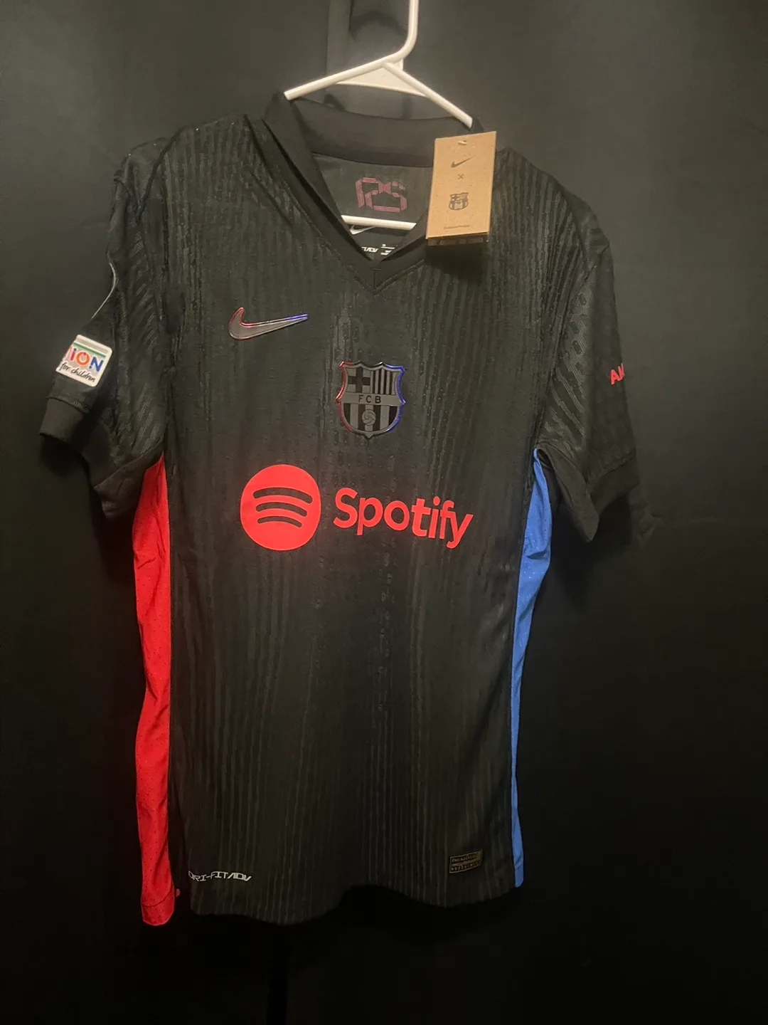 Lamine Yamal Barcelona Jersey thumbnail