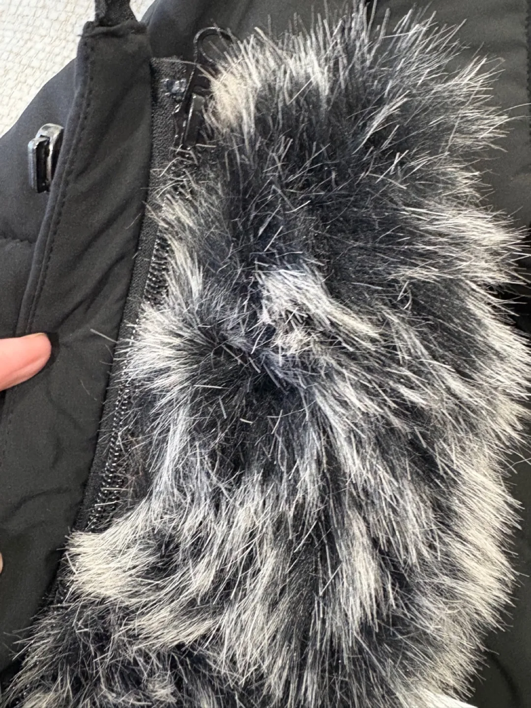 Black Puffer Jacket with Faux Fur Hood image indicator(3)