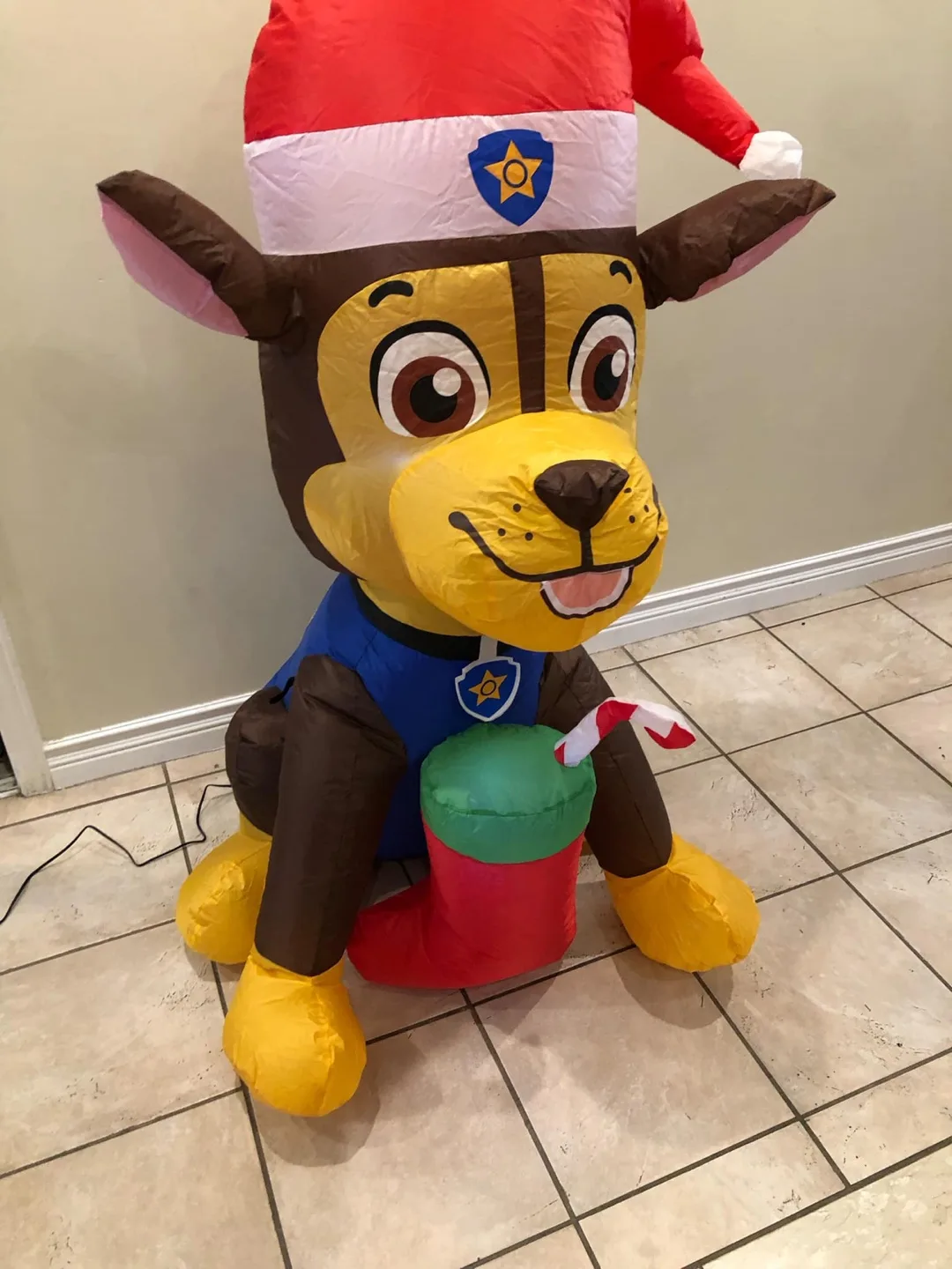 Inflatable Christmas Paw Patrol Chase 4.5 ft image indicator(3)