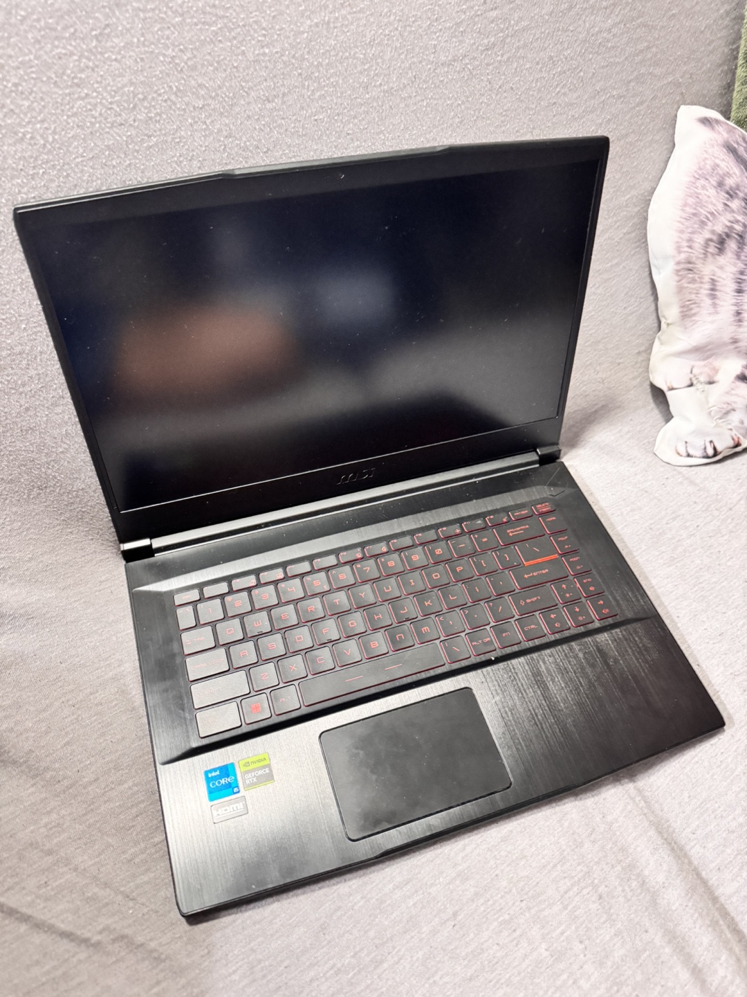 MSI Thin GF63 12UX Laptop - photo 2