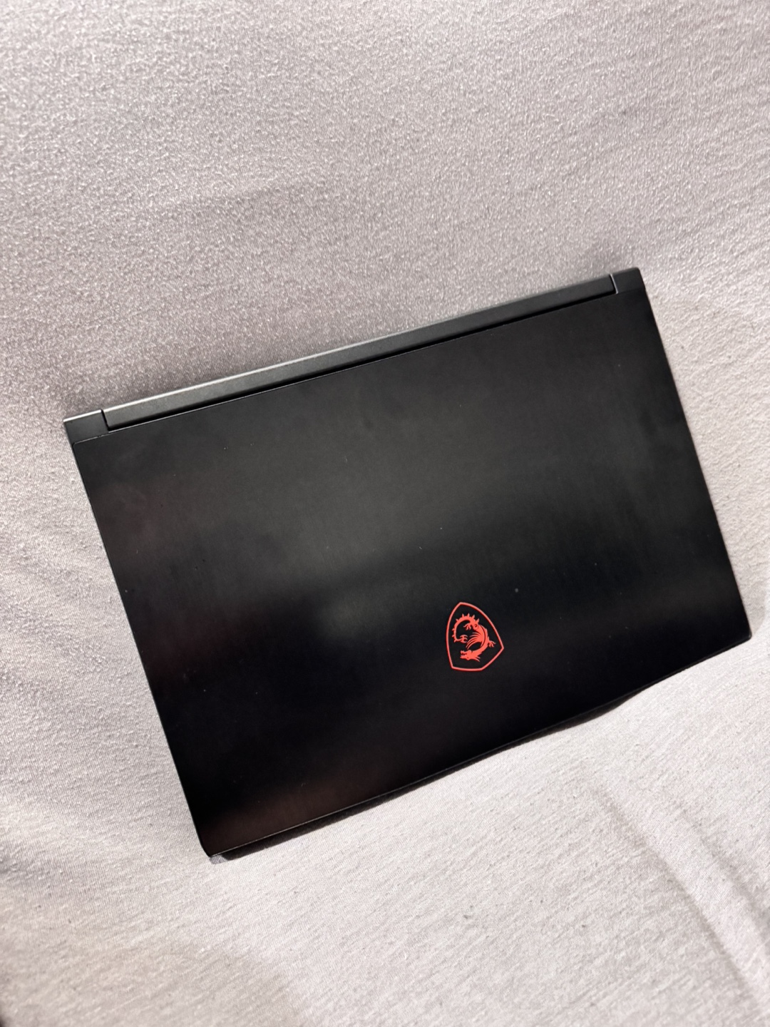 MSI Thin GF63 12UX Laptop