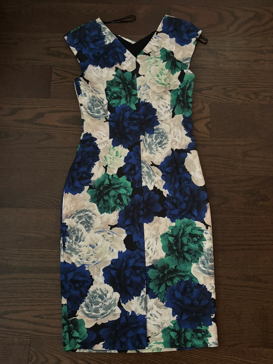 Karen Millen Floral Dress ✨ image indicator(4)