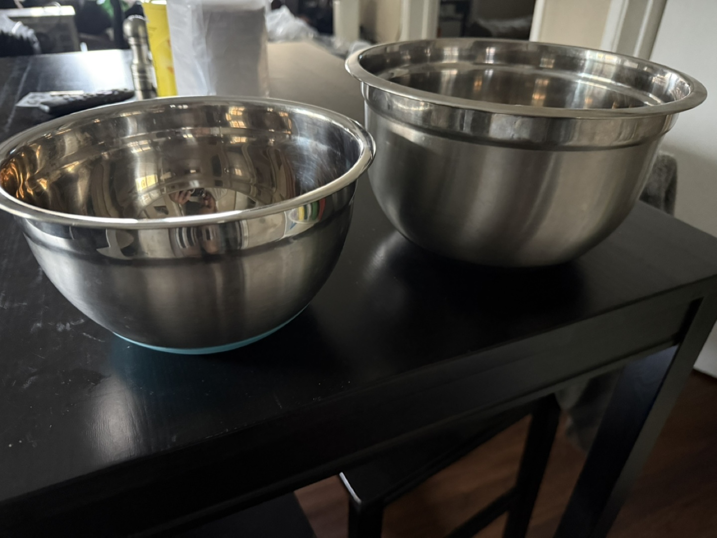 Set of 2 Stainless Steel Mixing Bowls - photo 2