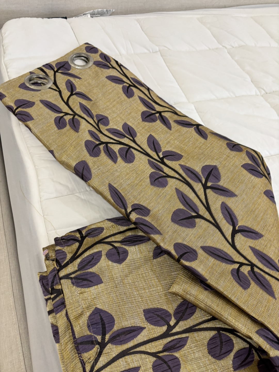 Set of 2 Curtains/ drapes ( light gold and purple) - photo 5