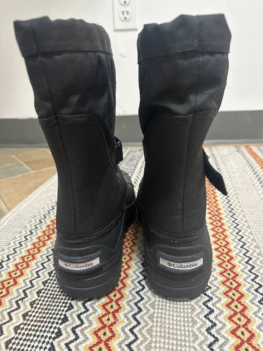 Columbia Waterproof Snow Boots Size 6 image indicator(5)
