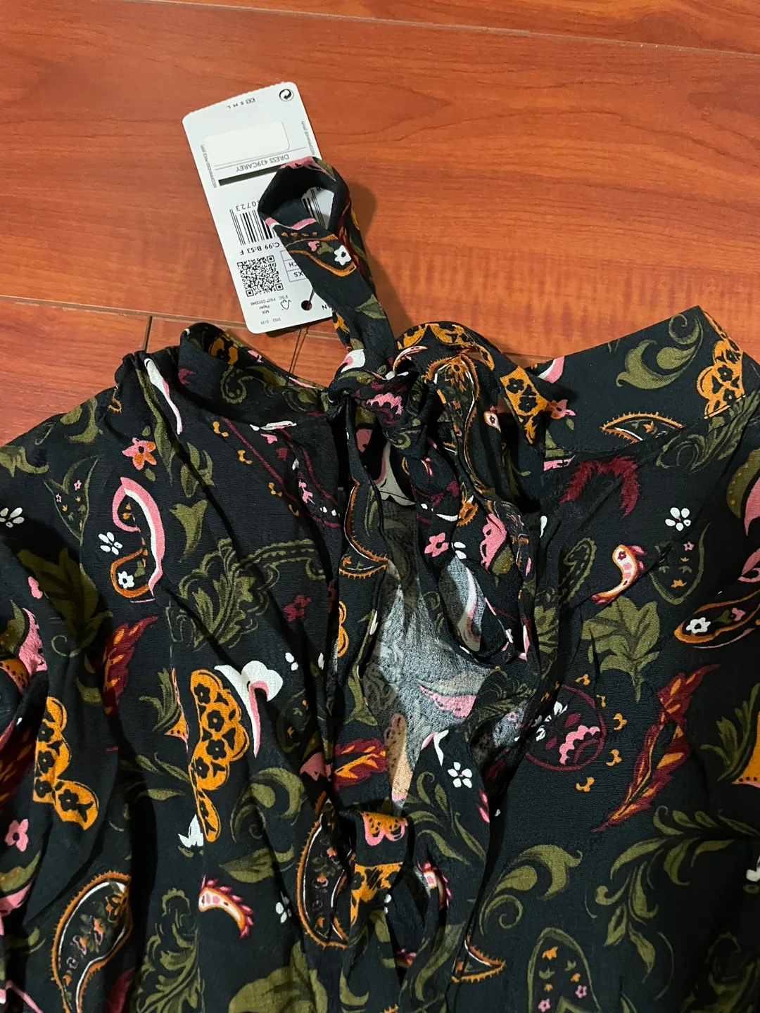 New with tags XS Dress image indicator(2)