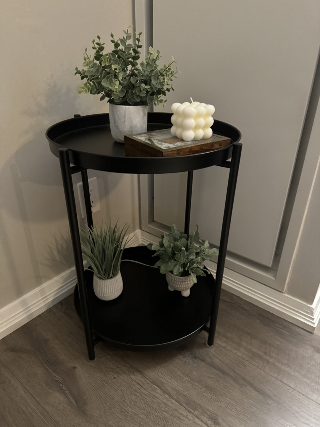 Black Two-Tier Round Side Table - photo 2