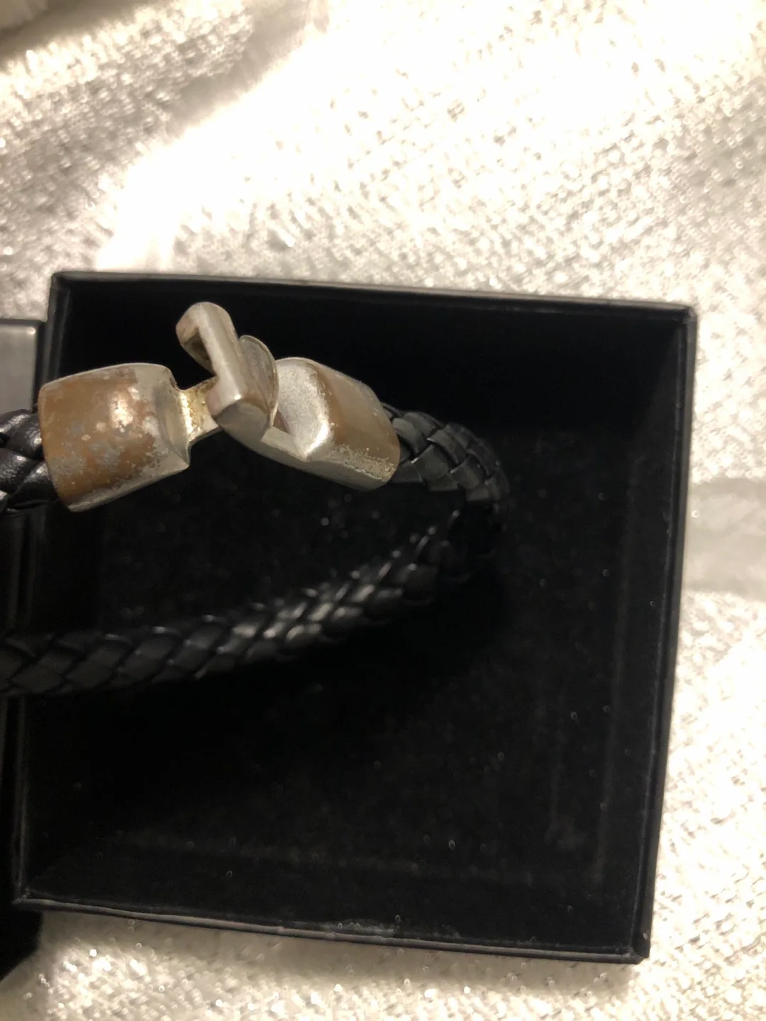 Vitaly Leather Bracelet image indicator(3)