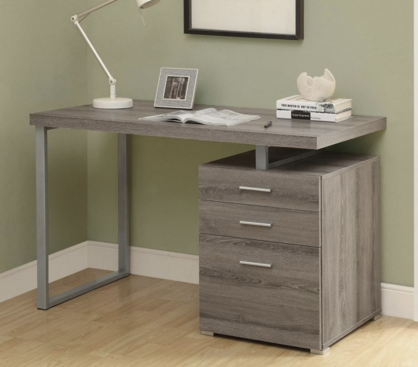 Computer desk