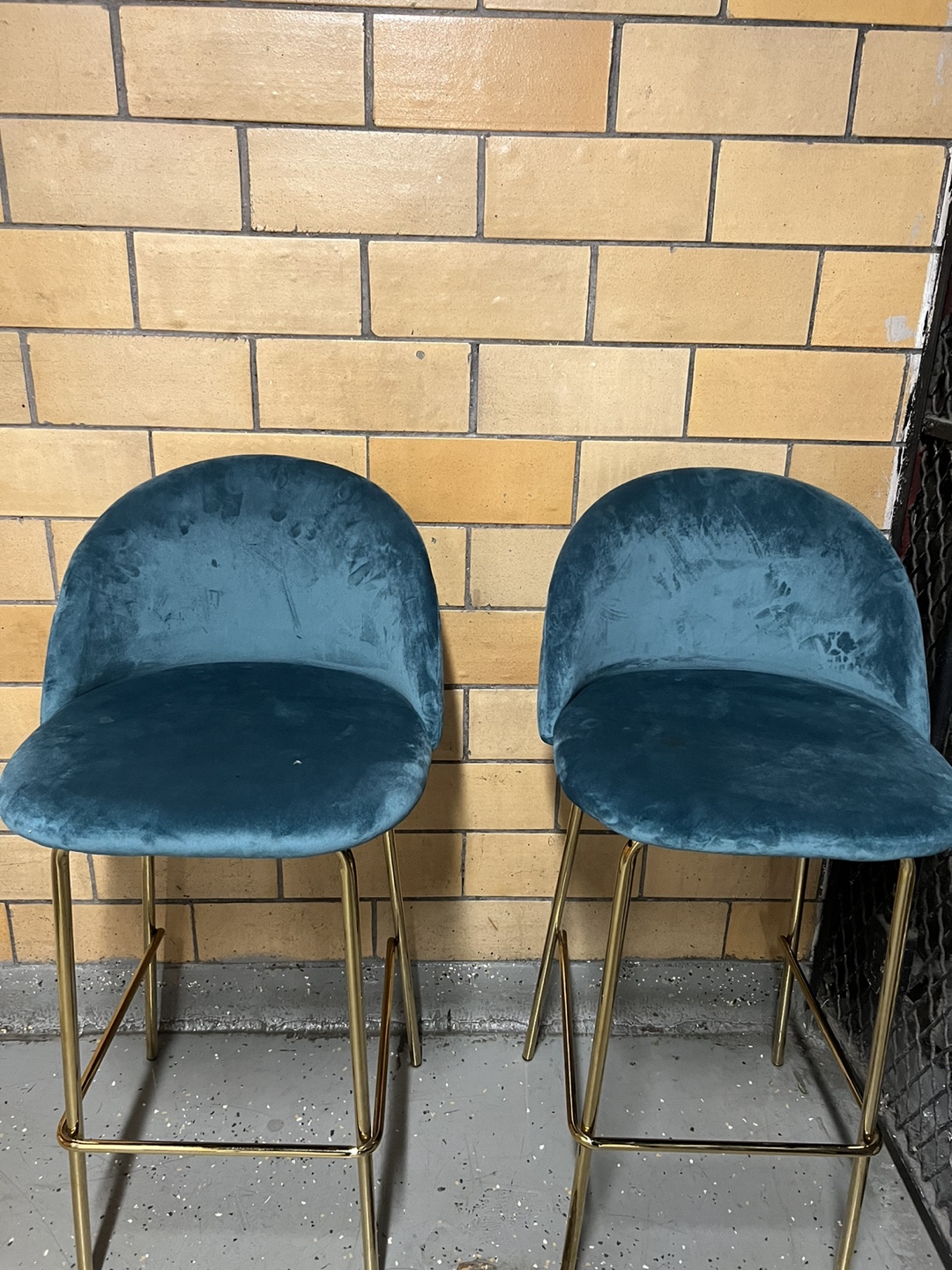 Set of 2 Teal Velvet Bar Stools with Gold Base