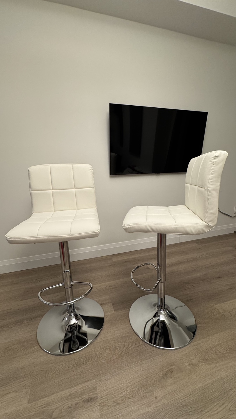 White Bar Stools