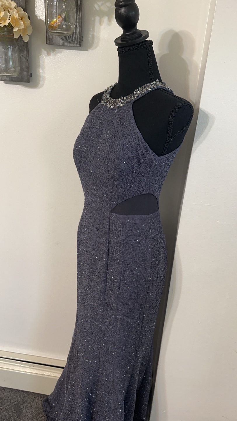 Sparkly  halter evening dress - photo 4