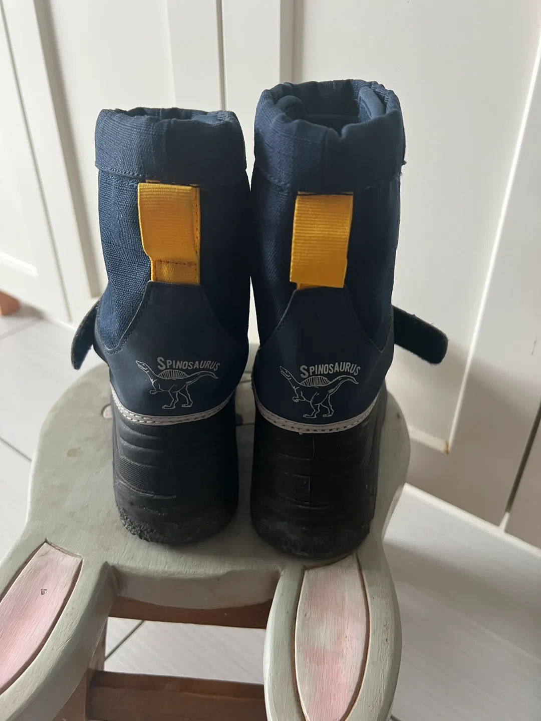 H&M Kids Winter Boots Size 1 image indicator(2)