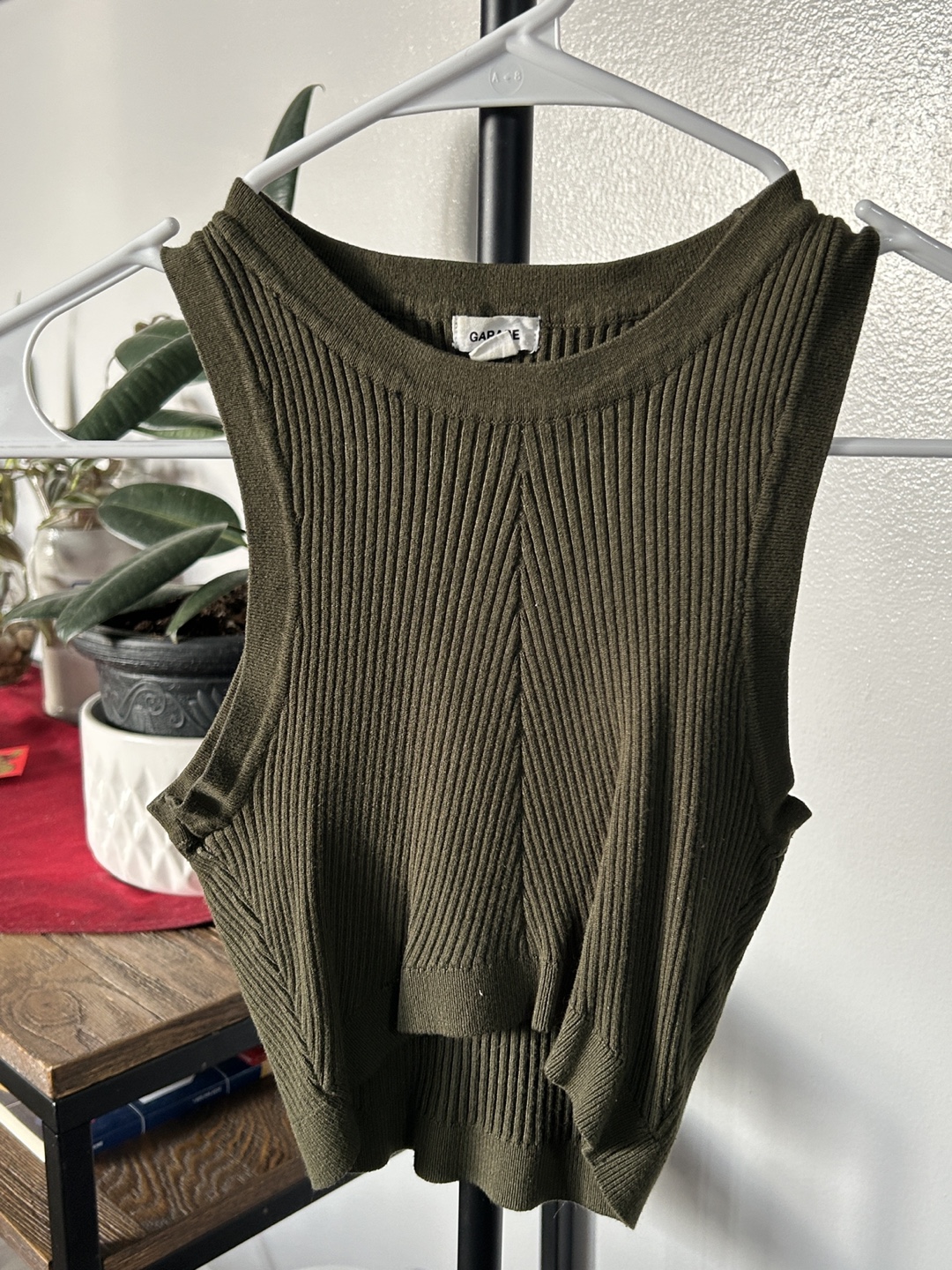 Crop tank top