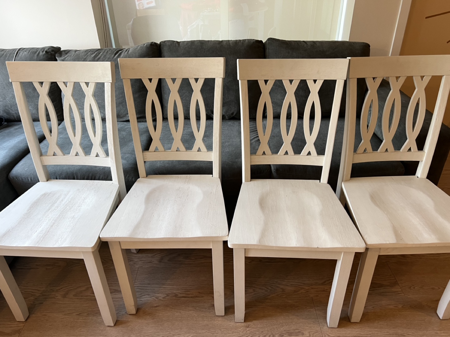 Table and Chairs - photo 3