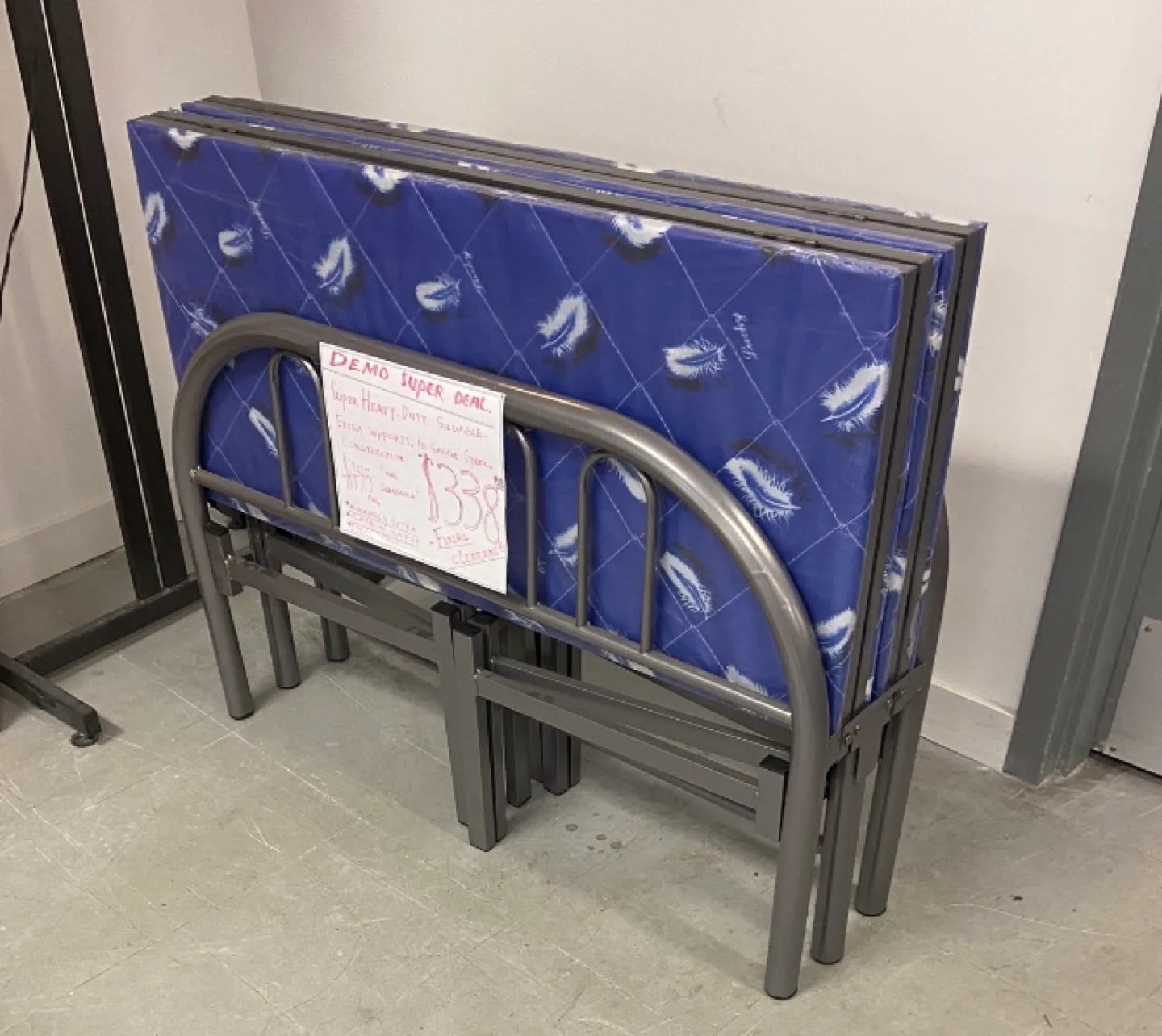 Folding Metal Bed image indicator(5)