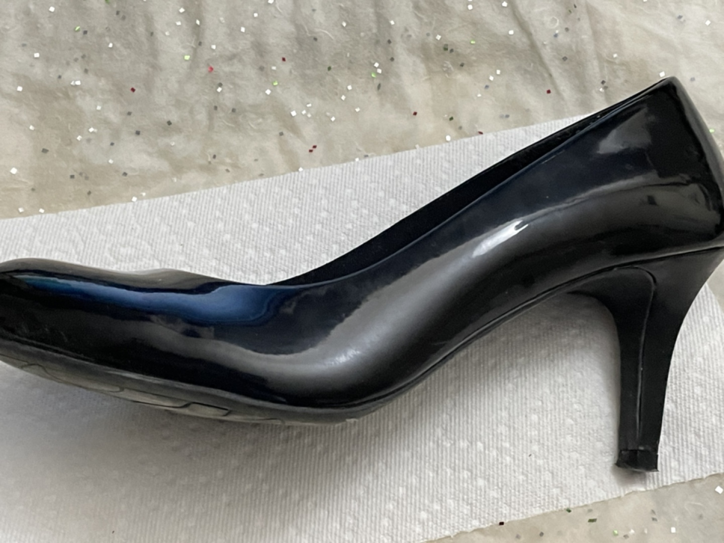 Black Patent Leather Pumps - photo 2
