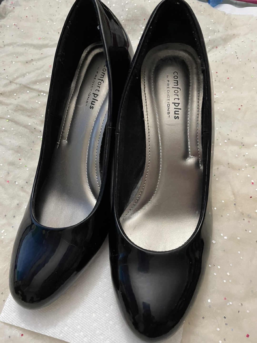 Black Patent Leather Pumps - photo 3